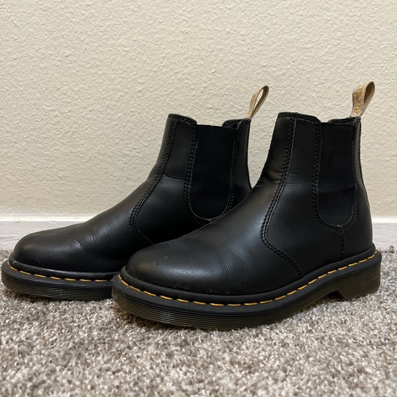 Doc Martens Chelsea Boots - Picture 1 of 3